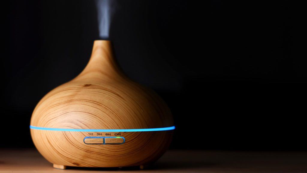 aroma diffuser op tafel
