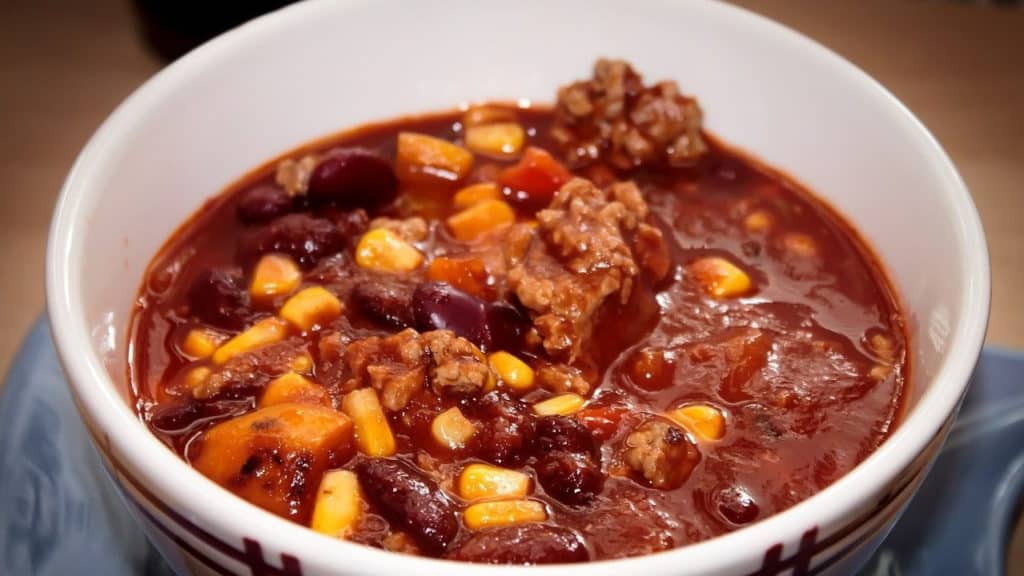 chili con carne in een kom