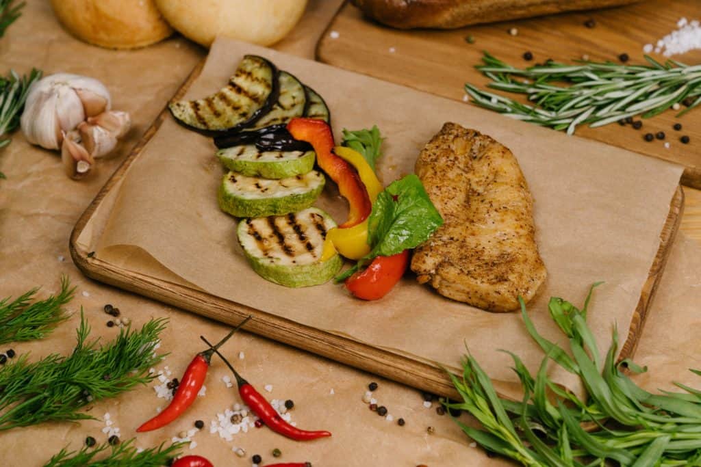 gegrilde groenten en vlees