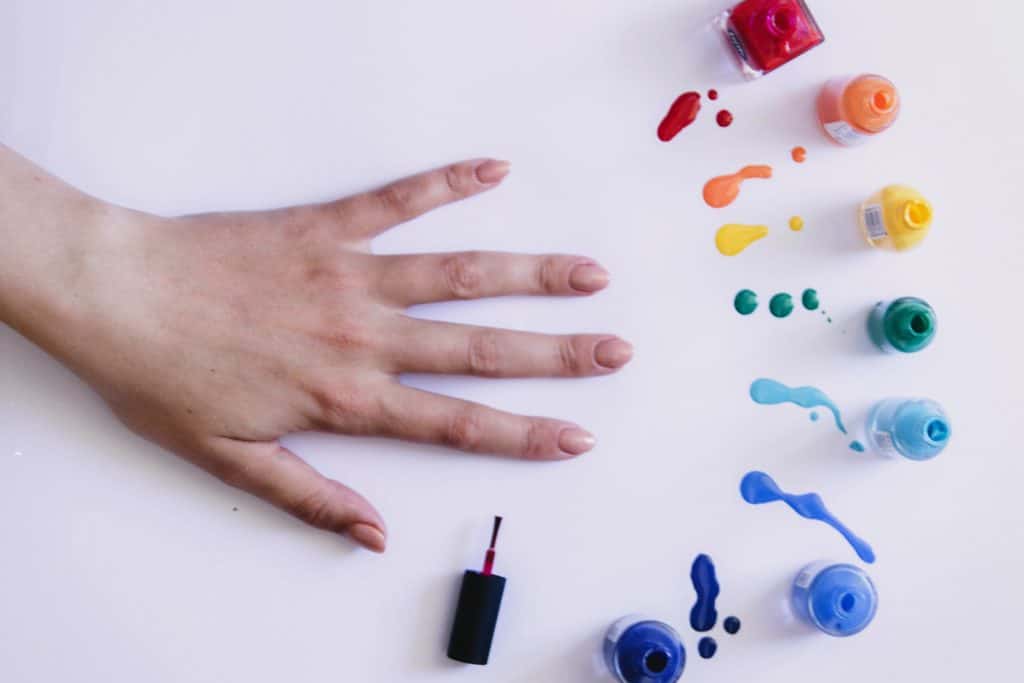 beste nagellak in alle kleuren van de regenboog